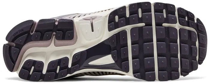 Nike Air Zoom Vomero 5 "Platinum Violet / Gold"